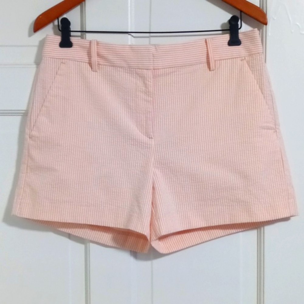 🆕 🍑LOFT🍑 - Peach/White Seersucker Striped Riviera Stretch Short